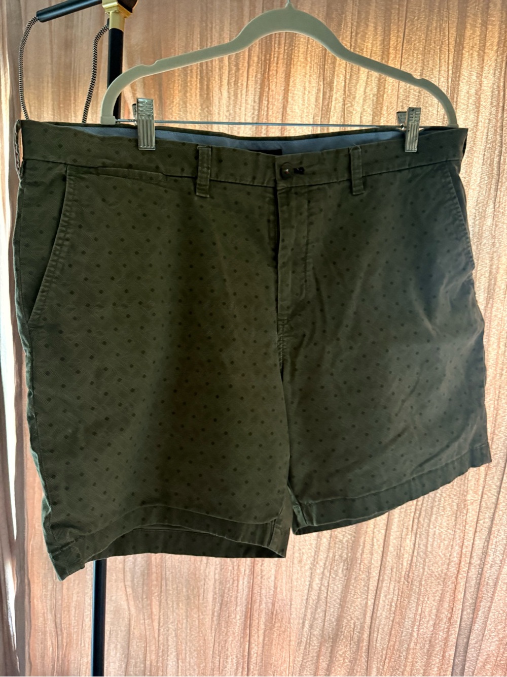 Tommy Hilfiger Mens Olive Green Faded Chino Shorts Size 38